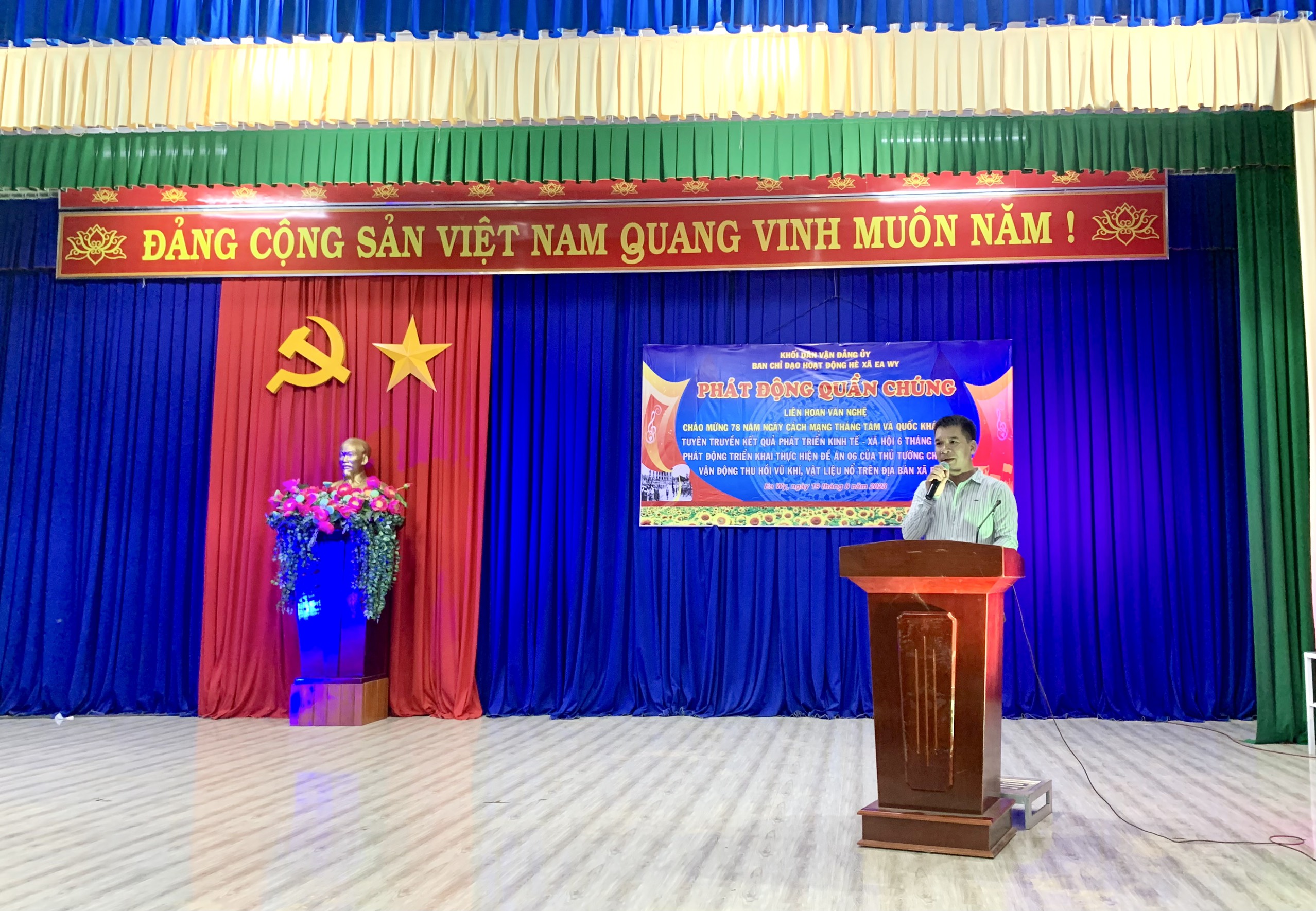 004 DÂN VẬN AA